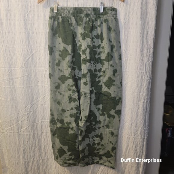 NWT Women's Guns 'N Roses Green Camo Sweatpants Size MEDIUM NEW WITH TAGS - Picture 4 of 6